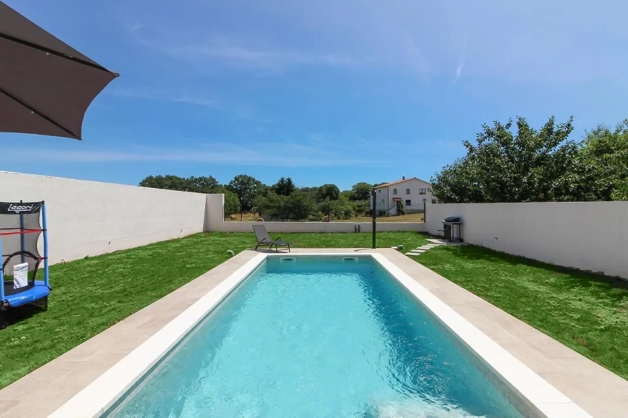 New Modern Villa Relax With Private Pool Near The Town And Beach By Wiibuk Sisan Croatia