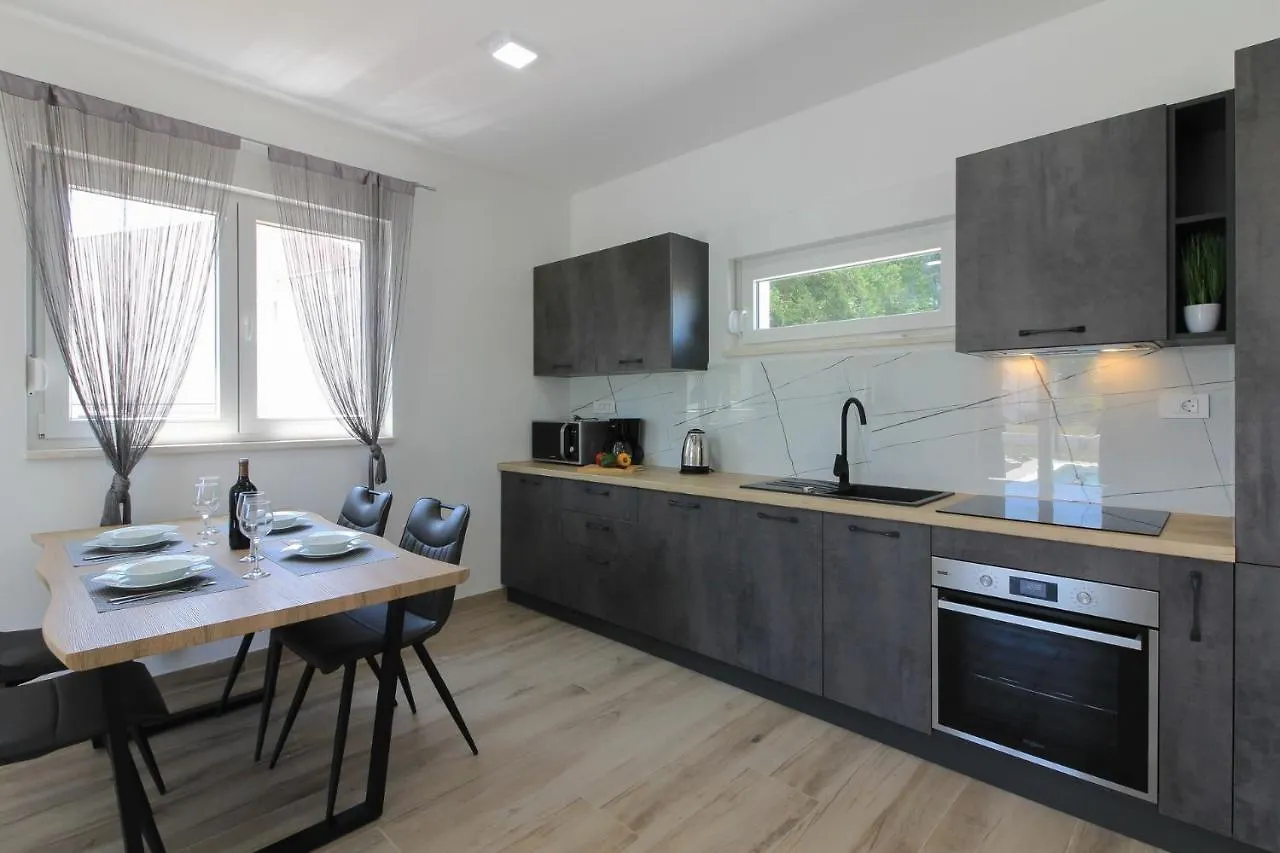 New Modern Villa Relax With Private Pool Near The Town And Beach By Wiibuk Šišan