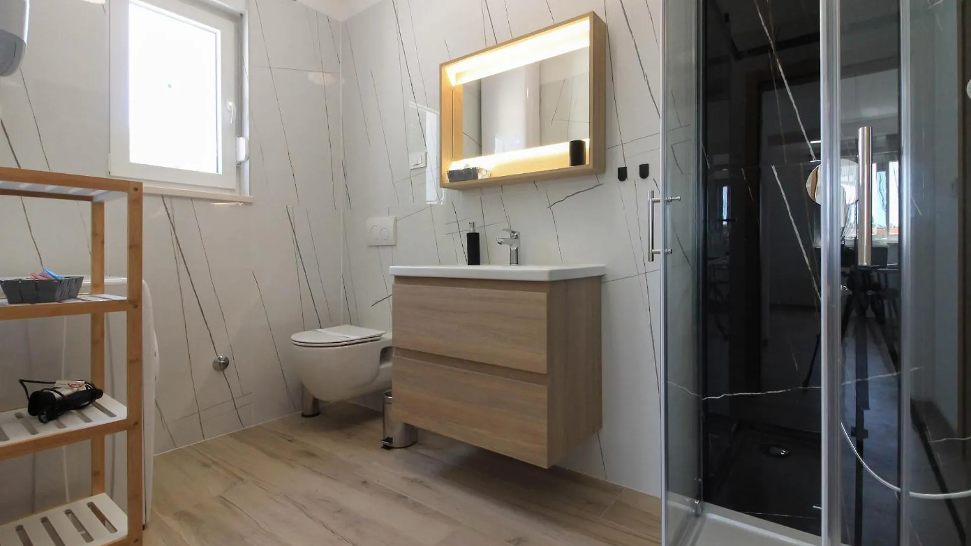 New Modern Villa Relax With Private Pool Near The Town And Beach By Wiibuk Šišan
